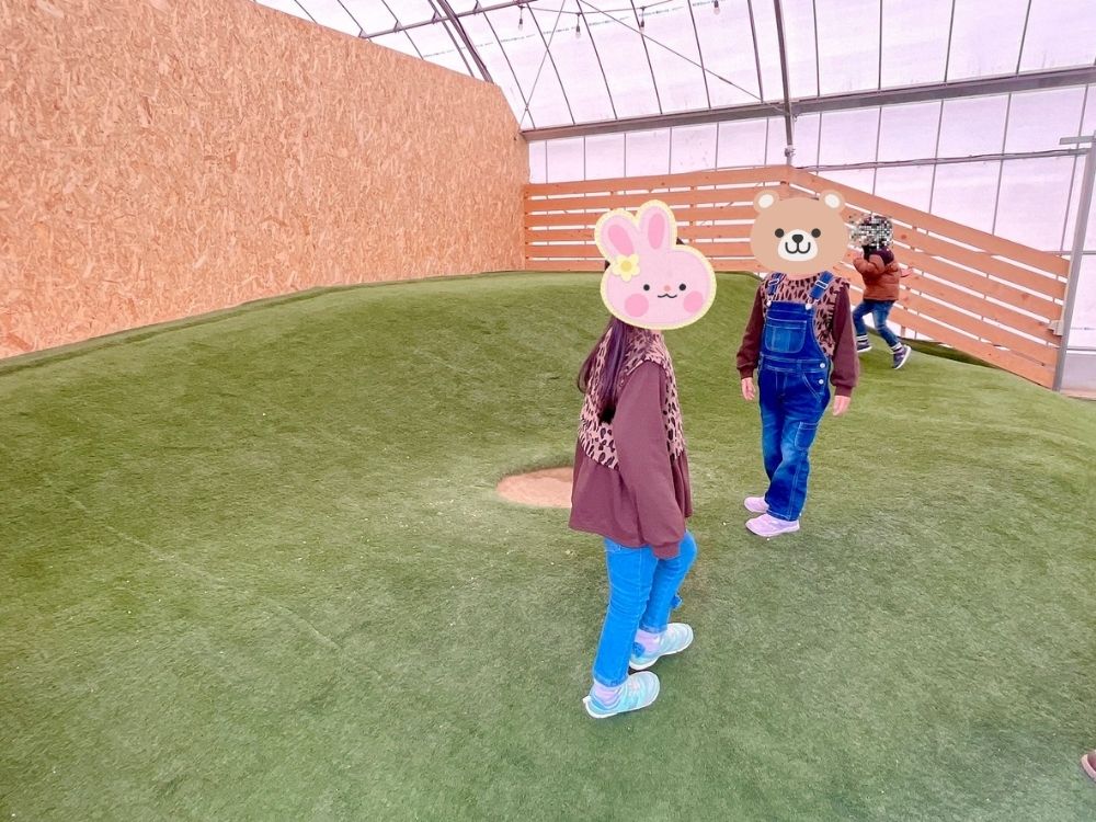芝生ひろばで記念写真