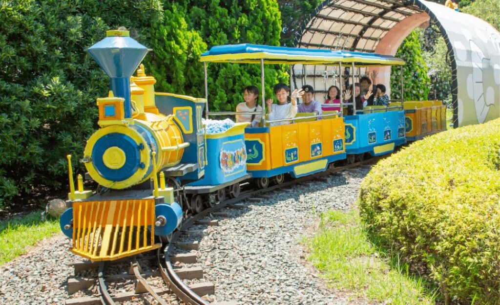 しまじろうシーパーク　ぷくぷくトレイン